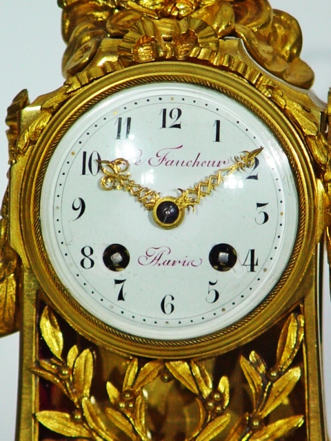 Kleine Tischuhr Bronze feuervergoldet um 1870 – Bild 3